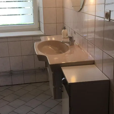 En Lorraine : 3 Ch, Jardin, Proche De Madine - Fr-1-584-335 *