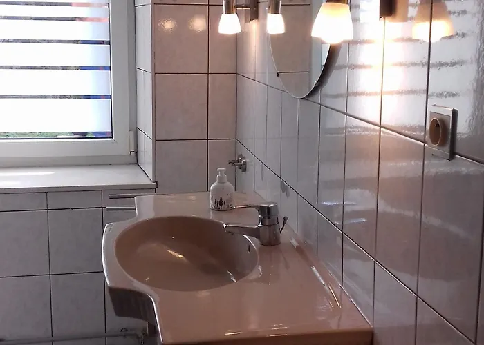 En Lorraine : 3 Ch, Jardin, Proche De Madine - Fr-1-584-335 *