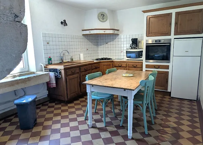 En Lorraine : 3 Ch, Jardin, Proche De Madine - Fr-1-584-335 *