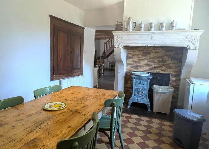 En Lorraine : 3 Ch, Jardin, Proche De Madine - Fr-1-584-335 Prázdninový dům