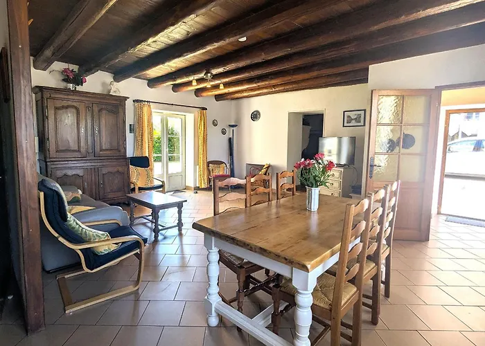 En Lorraine : 3 Ch, Jardin, Proche De Madine - Fr-1-584-335 Prázdninový dům *